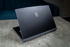 Đánh giá MSI Thin 15 B12UCX-1419VN - Laptop gaming quá "ngon" cho game thủ bình dân