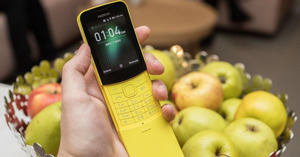 Đánh giá nhanh điện thoại "quả chuối" Nokia 8110