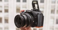 Đánh giá Pentax K-S2: Máy ảnh DSLR mạnh mẽ nhất cho người mới bắt đầu!