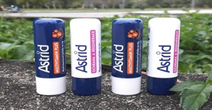 Đánh giá về dòng son dưỡng mỡ hươu Astrid