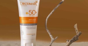 Đánh giá về kem chống nắng Decumar, có thực sự bảo vệ da mụn, kiềm dầu