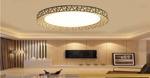 Đèn trần phòng khách hiện đại có những ưu điểm gì nổi bật?