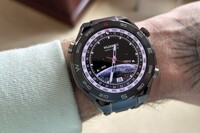 Đồng hồ thông minh Huawei Watch Ultimate giá đắt nhưng "xắt ra miếng"
