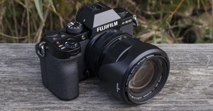 Fujifilm X-S10: Máy ảnh mirrorless nhỏ gọn toàn diện để mang theo bên mình