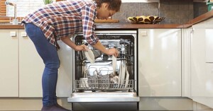 Giải đáp: Có nên dùng máy rửa bát không?
