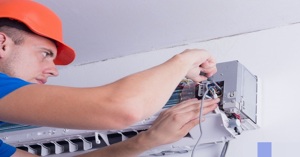 Giải mã điều hòa Midea nháy đèn xanh báo lỗi gì? Cách khắc phục như thế nào?