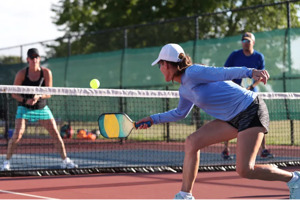 Gợi ý chọn trang phục thể thao hỗ trợ tốt cho bộ môn Pickleball