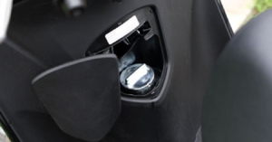 Honda Lead 2022 có tiết kiệm xăng không? Đổ đầy bình hết bao nhiêu tiền?