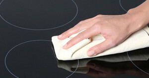 Hướng dẫn Bảo quản và vệ sinh mặt bếp từ, hồng ngoại