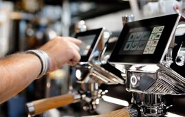 Hướng dẫn cách sử dụng máy pha cà phê và vệ sinh sạch như mới