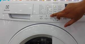 Hướng dẫn dùng chế độ vệ sinh máy giặt Electrolux 8kg đúng cách