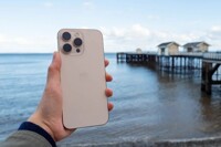 iPhone 16 Pro Max titan sa mạc hết "hot", giá giảm sâu cả chục triệu đồng