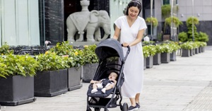 Khi mua xe đẩy em bé Hà Nội cha mẹ cần lưu ý những gì?
