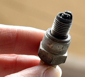 Khi nào cần thay mới bugi xe máy?