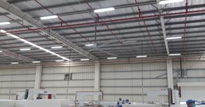 Kinh nghiệm chọn mua quạt trần công nghiệp để làm mát nhà xưởng