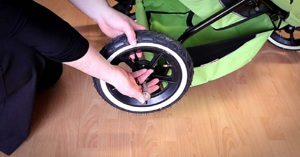 Kinh nghiệm xử lý sự cố xe nôi từ các đơn vị sửa xe đẩy em bé Hà Nội uy tín