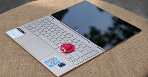 Laptop HP ENVY X360 13-BD0063DX có thực sự tốt như lời đồn?