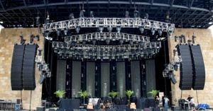 Loa line array là gì? Cách thức hoạt động ra sao?