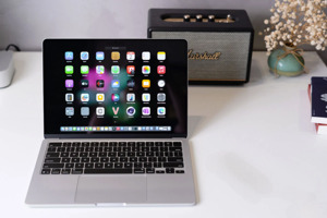 MacBook Air M4 – Tại sao nhiều sinh viên ‘mê mẩn’ đến thế?