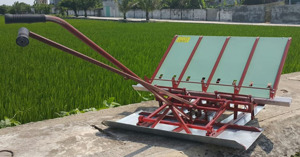 Máy cấy lúa mini là gì? Giá bán bao nhiêu tiền? Có nên mua không?