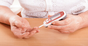 Máy đo đường huyết nào tốt bạn nên mua?