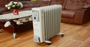 Máy sưởi dầu Tiross TS-9217 11 thanh mang hơi ấm đến mọi nhà