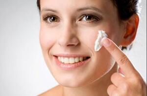 Mẹo nhỏ giúp bạn sử dụng mỹ phẩm một cách hiệu quả và tiết kiệm