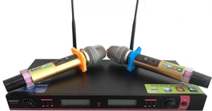 Micro Shure UGX9 - Micro không dây hát karaoke được nhiều người Việt tin dùng