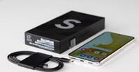Mở hộp, đánh giá thiết kế điện thoại Samsung Galaxy S22 tiêu chuẩn