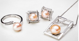 Mùng 8/3 tặng gì để các nàng thích mê tơi