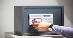 Nên mua két sắt ở đâu thì chất lượng tốt, giá hợp lý?