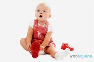 Nếu bạn đang có nhu cầu chọn mua giày cho trẻ hãy nhớ đến 7 đôi giày này