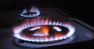 Nguyên nhân và các phương pháp xử lý bếp gas bị đỏ lửa