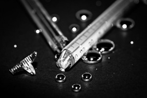 Nhiệt kế thủy ngân bị vỡ: tác hại và cách xử lý