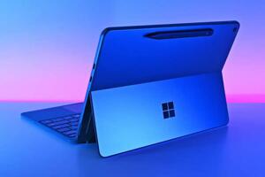 Những ấn tượng ban đầu về chiếc laptop tablet Microsoft Surface Pro 12