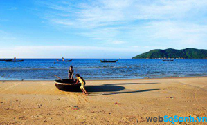 Những bãi biển đẹp không thể không đặt chân đến của mảnh đất Cố đô Huế