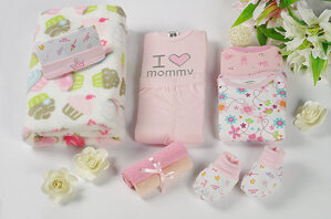 Những điều cần lưu ý khi chọn quần áo cho trẻ sơ sinh