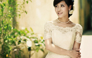 Những mẫu váy cưới tuyệt đẹp dành cho cô dâu vai ngang, bắp tay to