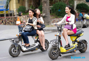 Những vi phạm giao thông thường gặp khi đi xe đạp điện