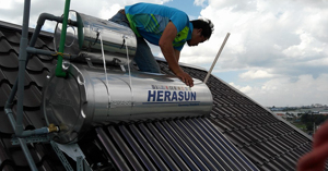 Nhược điểm của máy nước nóng năng lượng mặt trời bạn cần biết