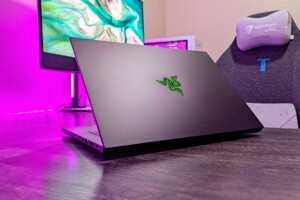 Razer Blade 14 (2025): Kiệt tác thu nhỏ, xứng đáng là "con cưng" của Razer