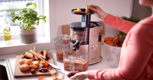 Review chi tiết thông tin về máy ép chậm Philips HR1883