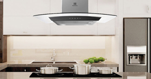 Review chi tiết về máy hút mùi Electrolux efc736gar