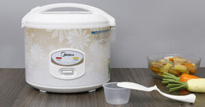 Review chi tiết về nồi cơm điện Midea MR-CM18SG
