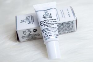 Review kem mắt trị thâm Kiehl’s Clearly Corrective Dark Circle Perfector Broad Spectrum SPF 30