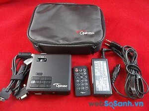 Review máy chiếu mini có độ chiếu sáng cao Optoma ML1000P