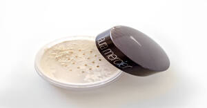 Review phấn phủ Laura Mercier Loose Setting Powder