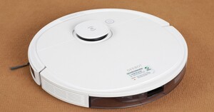 Review robot hút bụi Ecovacs Deebot N8 Pro giá gần 10 triệu đồng