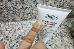 Review sữa rửa mặt dịu nhẹ cho mọi loại da Kiehl’s Ultra Facial Cleanser