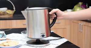 Review thiết kế, chất lượng, giá thành ấm đun nước siêu tốc Philips 1.7 lít HD9316